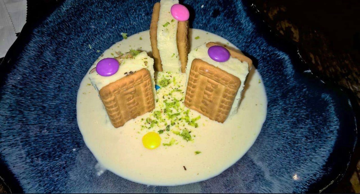 Farzi Cafe